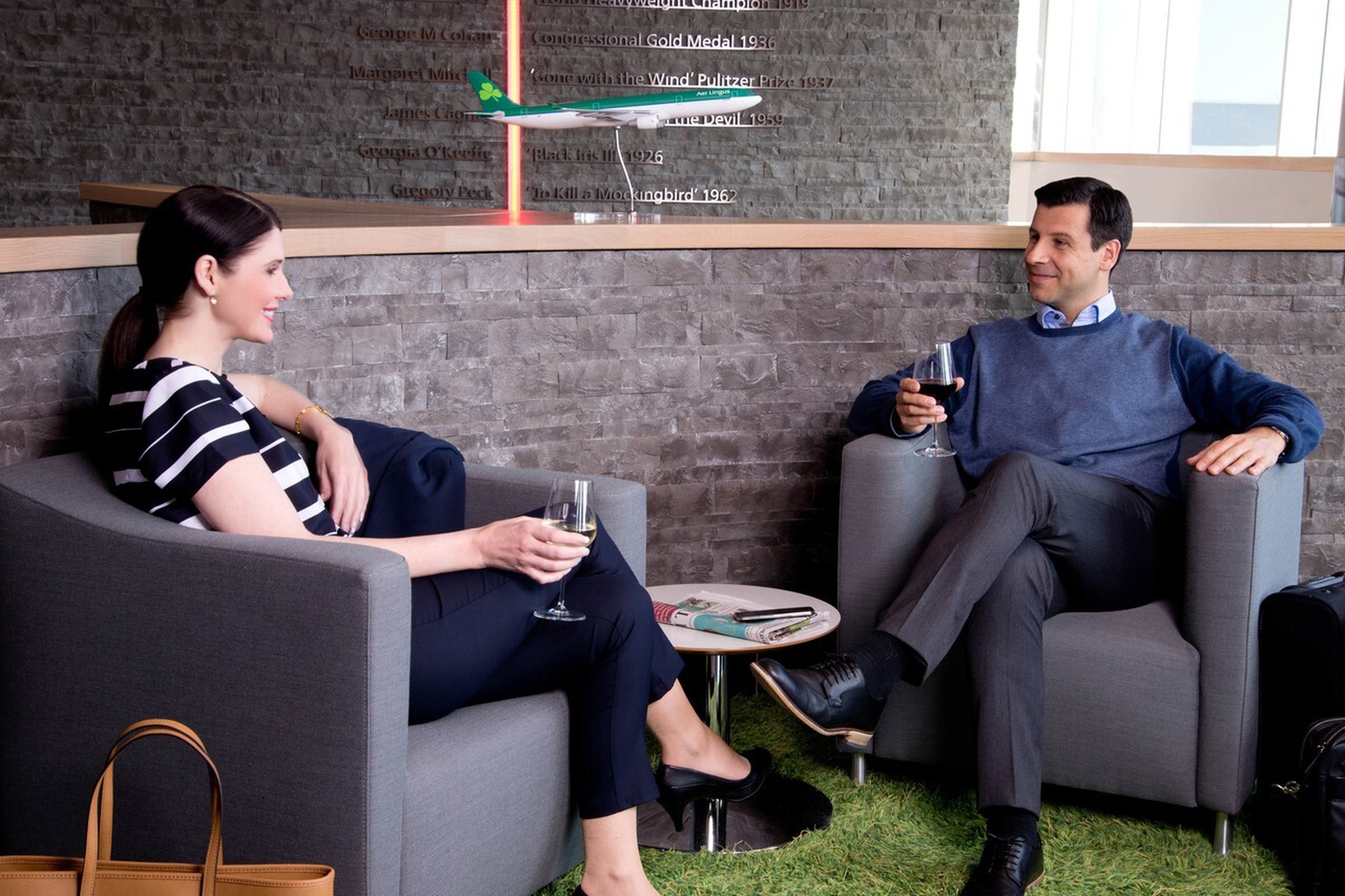 Aer Lingus Business Class Lounge at JFK Airport offers comfortable seating, drinks and a calm atmosphere before your transatlantic flight. Photo by Aer Lingus.