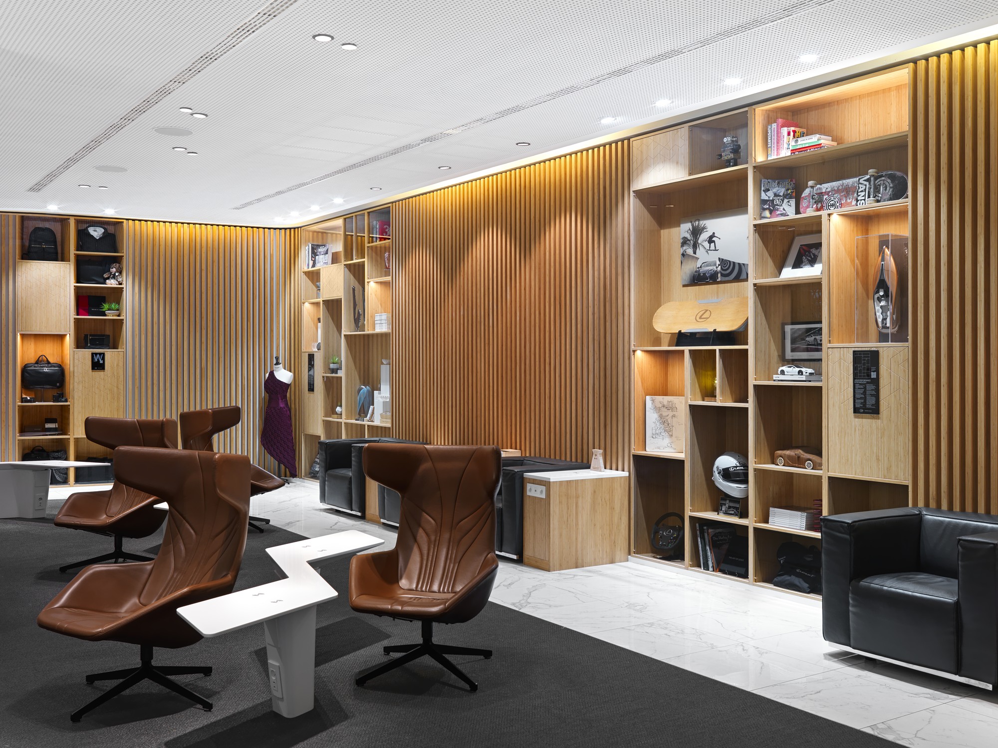 Brussels Airlines and Lexus "The Loft" lounge in Brussels Airport, design-led seating with luxury automotive-inspired details. Photo by Brussels Airlines.