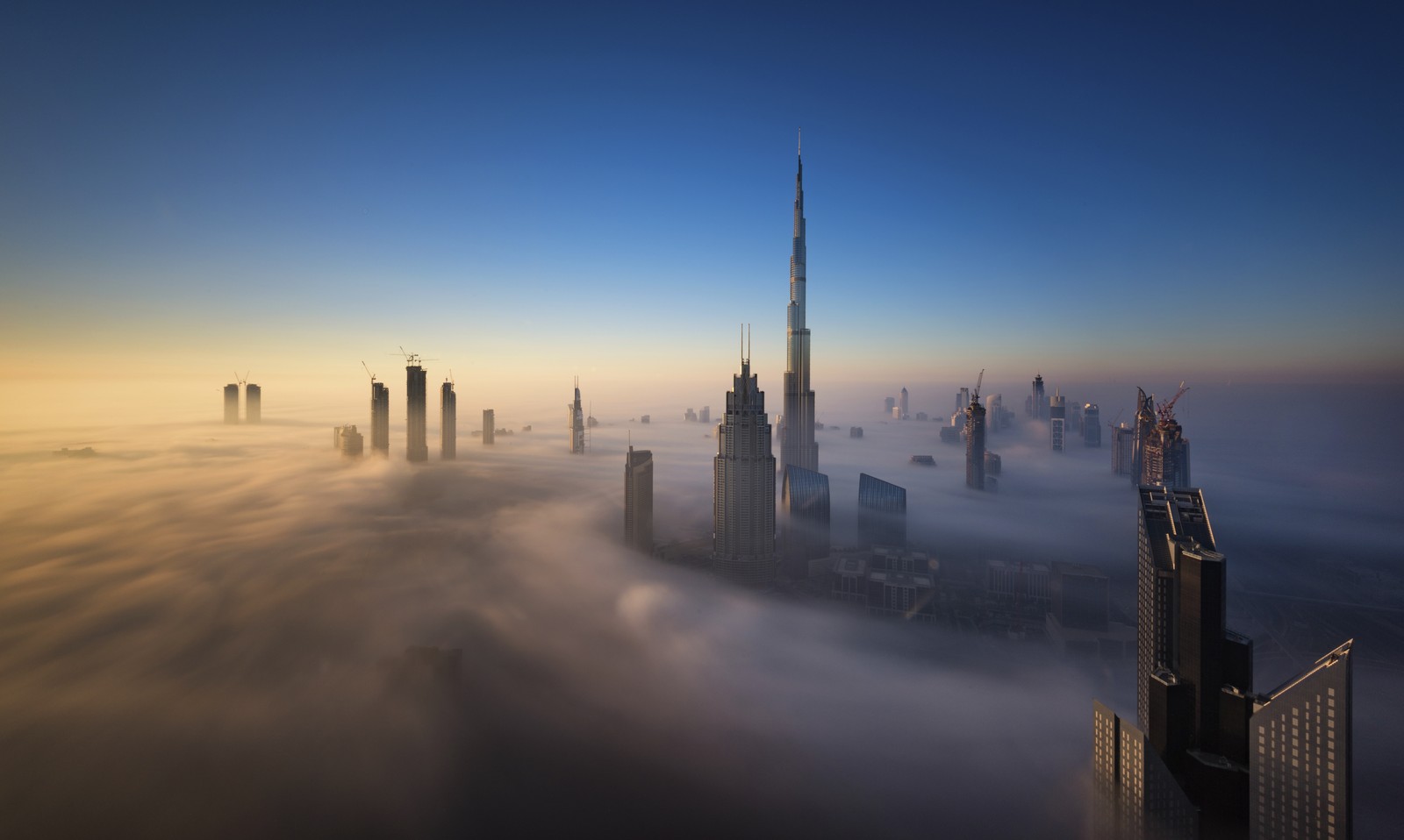 Cover image for How to Book the Best Business Class Flights to the Middle East
